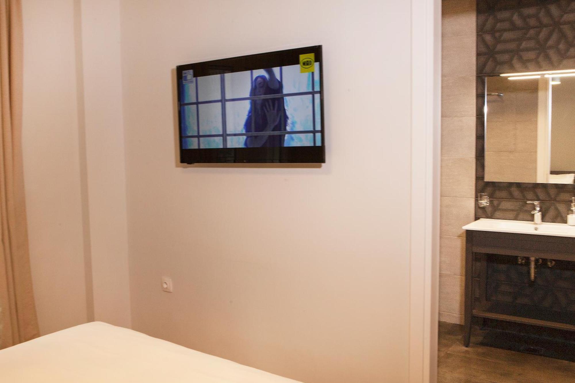Central Comfy Modern Flat 2 Bedrooms 2 Bathrooms Athens Exterior photo